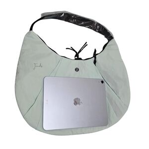 NWOT Lululemon Pleated Shoulder Bag 10L a